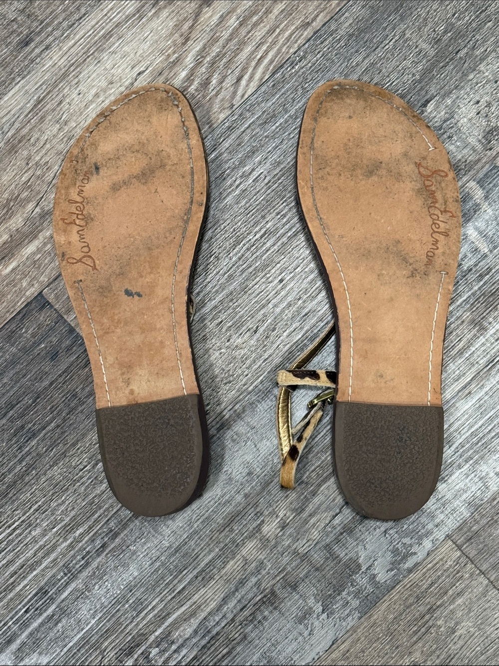 Sam Edelman Gigi Leopard & Gold Thong Strap Sandal Women’s 7.5 - Picture 3 of 4